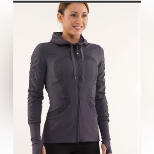 LULULEMON Dance Studio Jacket reversible coat 
Coal sz 4